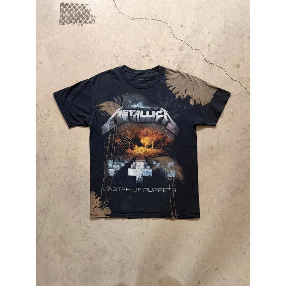 Metallica Master of Puppets Graphic T-Shirt